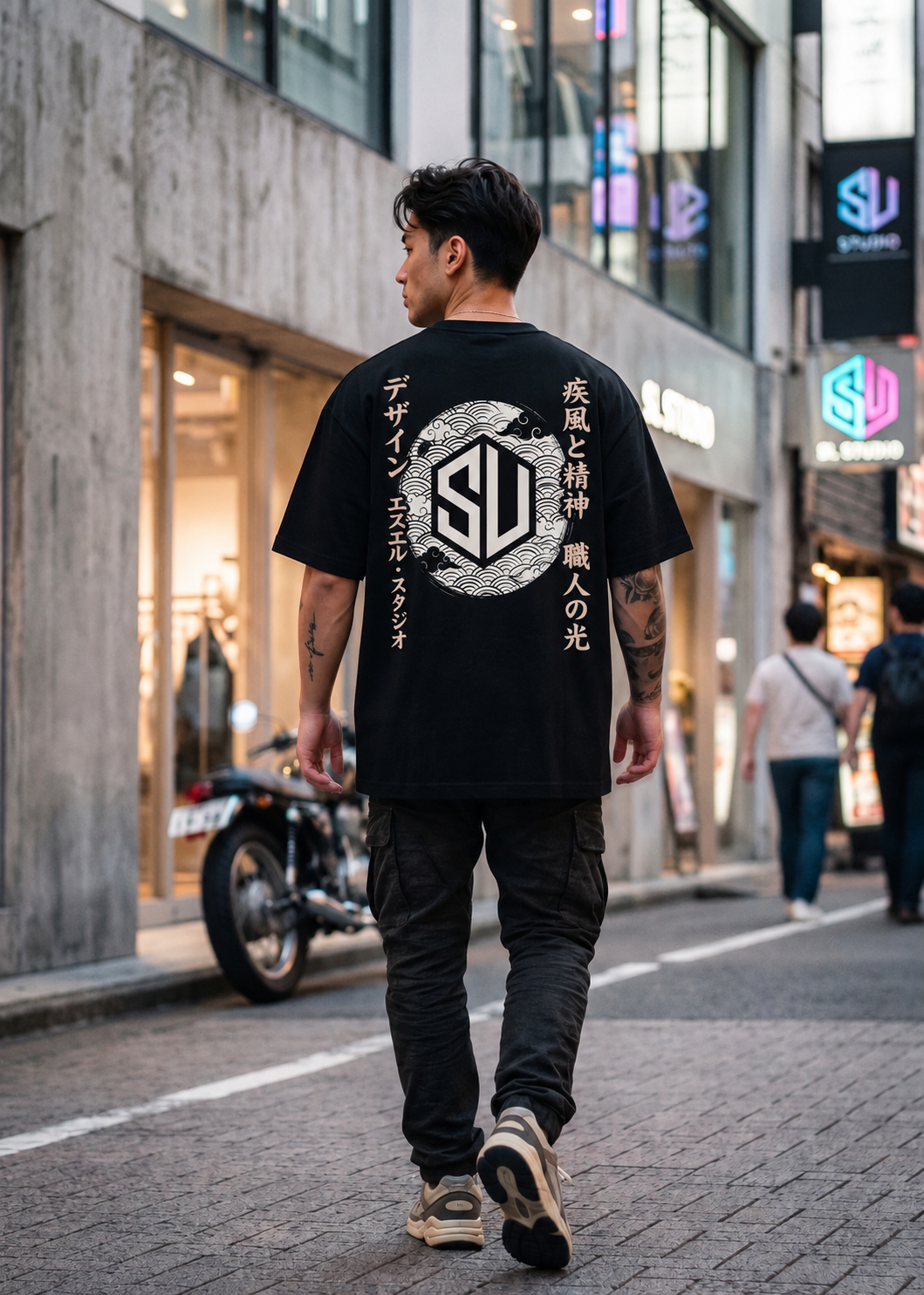 CAMISETA UNISEX OVERSIZE SHOULDER (Asiática) — vista 3 de 3